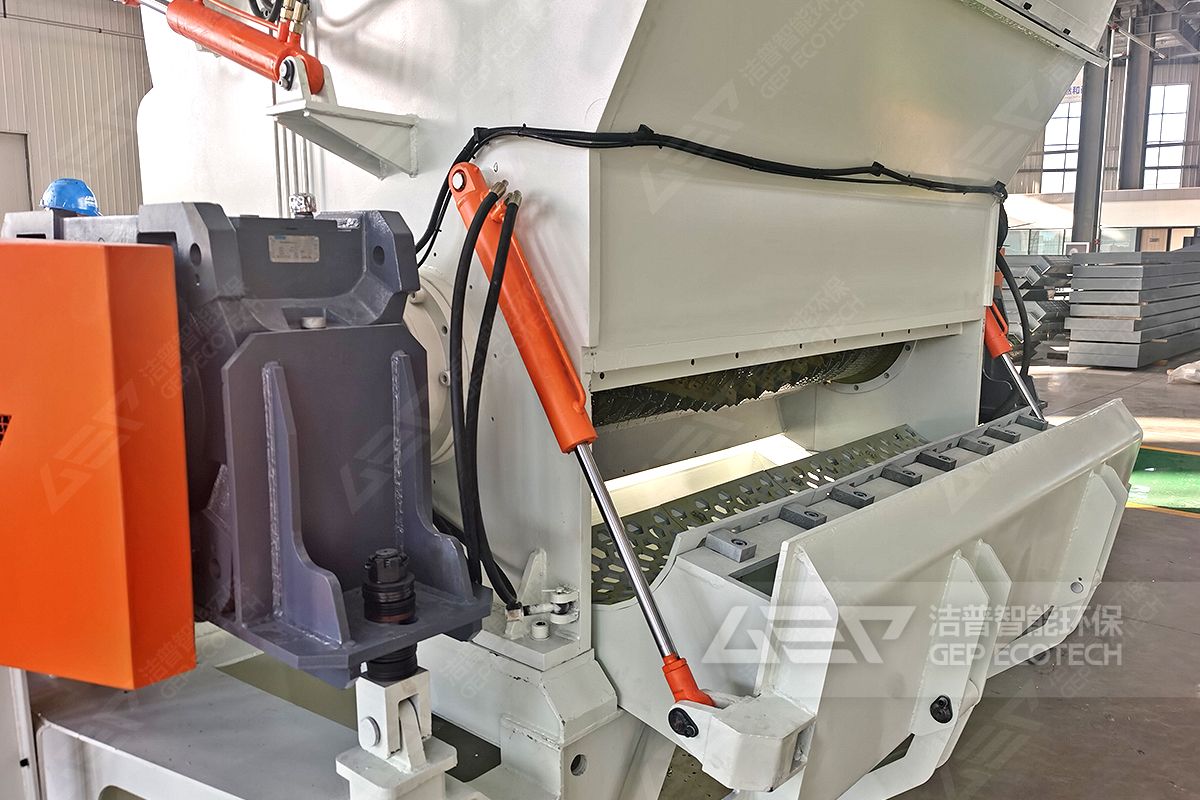 新型單軸粉碎機