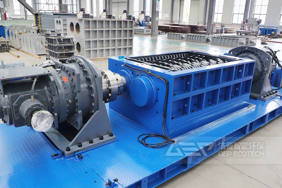 工業(yè)垃圾撕碎機