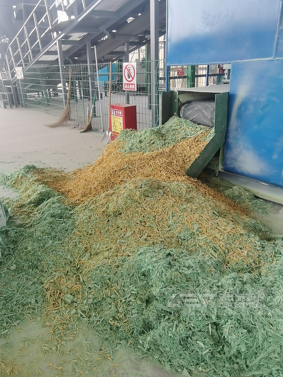 風(fēng)機葉片破碎