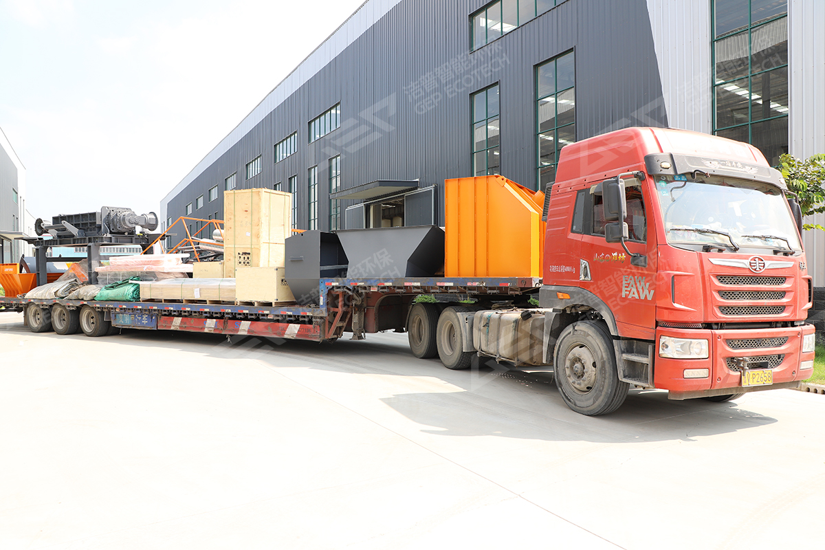 金屬撕碎機特點