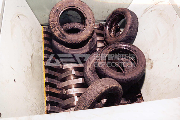 輪胎撕碎機(jī)