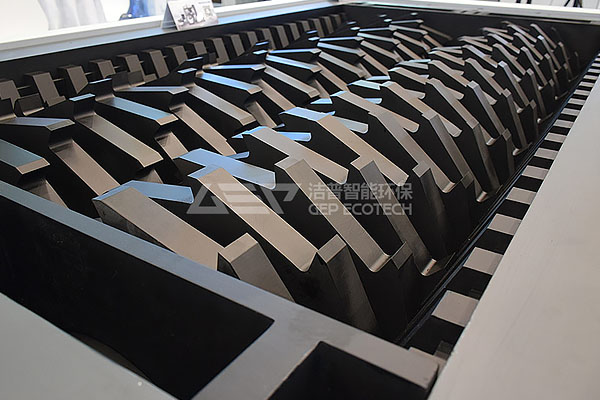 如何辨別雙軸撕碎機刀具的質(zhì)量？