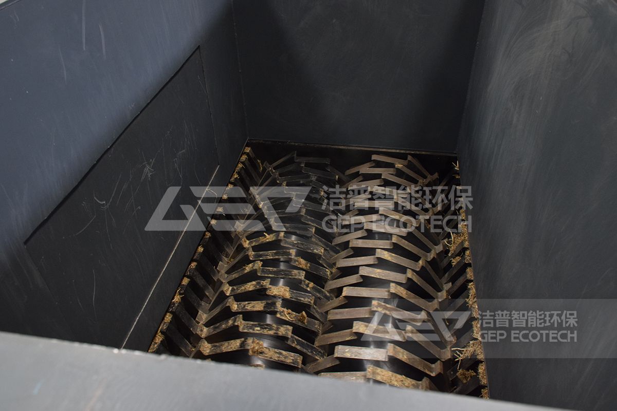 雙軸生物質(zhì)粉碎機(jī)